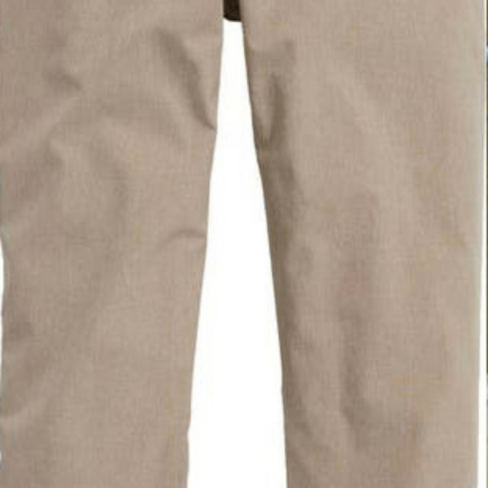Vineyard vines, tan boys dress pants. Size 3t. Brand new with tags.